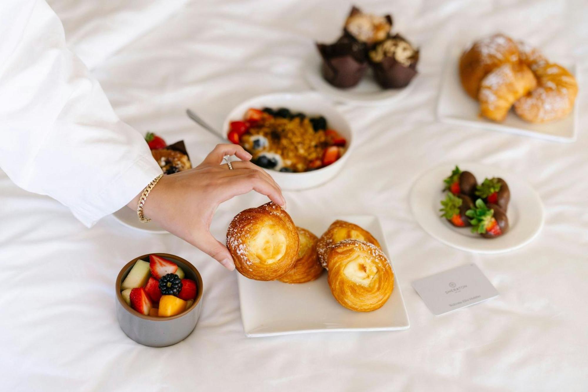 Sheraton Grand Los Angeles Kültér fotó
